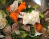 Foto langkah ke 4 dari resep Sup Bening Oyong Wortel.