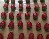 Foto langkah ke 5 dari resep Strawberry pineapple cookies.