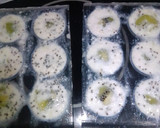 Foto del paso 2 de la receta: Bombones helados de kiwi y yogurt