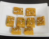 கடலை மாவு நட்ஸ் பர்பி (Gram flour nuts burfi recipe in tamil) ரெசிபி ஸ்டேப் 9 புகைப்படம்