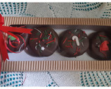 Foto del paso 7 de la receta: Alfajores sablee (bañados en chocolate, c/ crocante de maní)