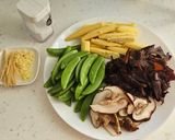 炒時蔬(在冰箱裡謎食#16)的食譜步驟1照片