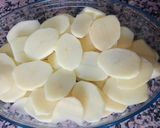 Foto del paso 1 de la receta Merluza con patatas al horno 🐟🍟