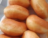 Foto langkah ke 5 dari resep Donat Empuk Banget, Harus Coba!.