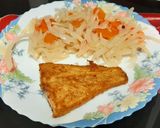 Foto del paso 8 de la receta: Rodaballo empanado (sin huevo) con verduras en vinagre