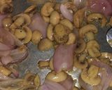 Foto del paso 2 de la receta: Lomo con vino, crema y champiñones
