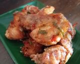 Foto langkah ke 4 dari resep Ayam goreng daun jeruk.