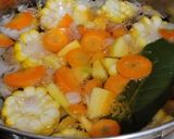 Foto langkah ke 2 dari resep Sayur Bening Labu Kuning Bayam.