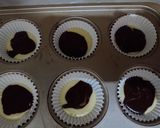 A picture of step 8 of Vanilla and chocolate marble cupcakes.