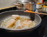 Foto del paso 3 de la receta: Tacos de bacalao con tomate natural