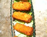 A picture of step 8 of Crispy Bread rolls.