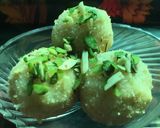 A picture of step 6 of Rava laddu.