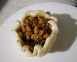 A picture of step 5 of Moong dal kochori.