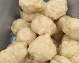 Foto langkah ke 6 dari resep Kroket Kentang Isi Sosis.