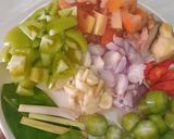 Foto langkah ke 1 dari resep Asem Asem Ayam.