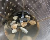 Foto langkah ke 1 dari resep PEYEK KACANG IJO GURIIIIIHH ala Ummi Alfa.