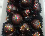 Foto langkah ke 4 dari resep Bola Bola Coklat.
