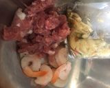 รูปขั้นตอนการทำที่ 1 ของ กวางตุ้งฮ่องเต้ผัดหมูกุ้ง