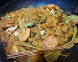 Foto langkah ke 4 dari resep Sambel goreng kentang petai udang (tanpa ati).