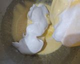 Foto langkah ke 3 dari resep Bolu Hongkong Keju.