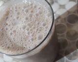 A picture of step 3 of Banana smoothie.
