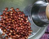 A picture of step 2 of Masala peanut.