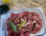 Foto del paso 1 de la receta: Atún rojo encebollado