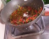 Foto langkah ke 7 dari resep Daging Goreng Cabai Garam.