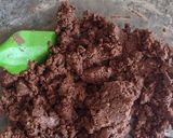A picture of step 2 of Easy Crumbly Chocolate Protein Bites.