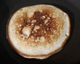 A picture of step 5 of Eggless Banana Pancake.