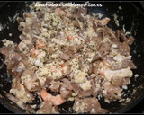 Foto del paso 5 de la receta: Revuelto de langostinos y setas