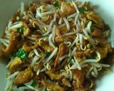 Foto langkah ke 4 dari resep Dadar Telur Cah Tauge.