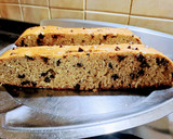 Foto del paso 4 de la receta: Budín de banana, pasas y ciruelas sin manteca
