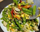 Foto langkah ke 5 dari resep Tumis Buncis Jagung Manis.