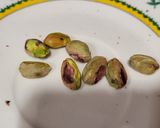 Foto del paso 5 de la receta Postre de cacao y plátano con pistachos