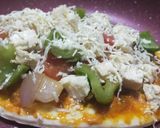 पनीर तवा पिज्जा (pizza recipe in martahi) रेसिपी स्टेप 3 फोटो 