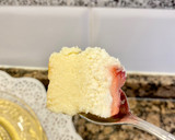 Foto del paso 10 de la receta: Pastel de requesón y fresas al aroma de ron