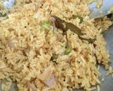 मिक्स व्हेज खट्टा पुलाव (mix veg khatta pulav recipe in marathi) रेसिपी स्टेप 7 फोटो