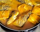 Foto langkah ke 5 dari resep Ikan belanak bumbu pepes pencit/mangga muda.