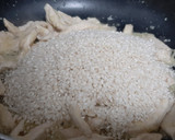 Foto del paso 4 de la receta: Risotto de pollo con queso parmesano