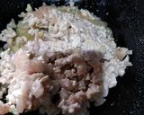 A picture of step 1 of Half Moon chicken samosa.
