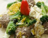 Foto langkah ke 3 dari resep Capcay Bola Daging Sapi Brokoli⭐⭐.