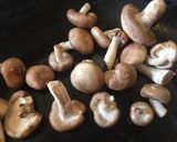 A picture of step 3 of Tofu and shiitake mushroom noodles.