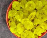 A picture of step 3 of Nendran Chips (Kerala Banana Chips).