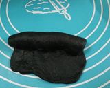 Foto langkah ke 3 dari resep Black Garlic Bread.