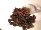 Raisin buns - home baking with fun!