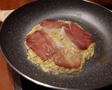 Zabpelyhes tojás sonkával sütve recept fázis 3 fotója