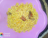 A picture of step 3 of Jollof macaroni.