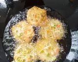 Foto langkah ke 3 dari resep Bakwan Toge wortel.