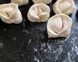 A picture of step 6 of Veg Chilli Momos.